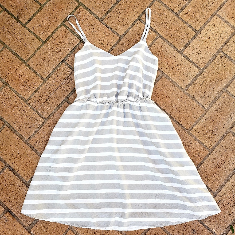 Lauren Conrad Dress Size 2, in Great Shape!